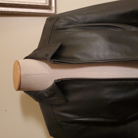 Sonoma Lambskin Black Leather Jacket - Picture 2 of 15